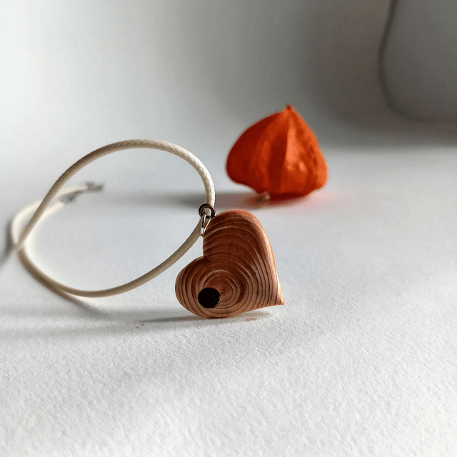 Pendentif coeur séquoia
