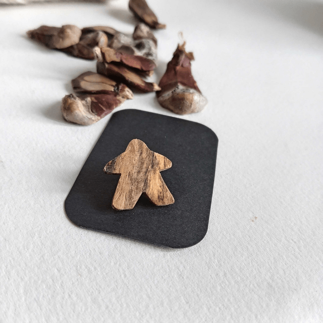 Pin's meeple en olivier