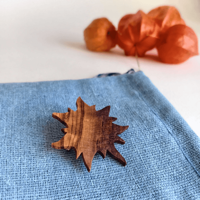 Broche soleil