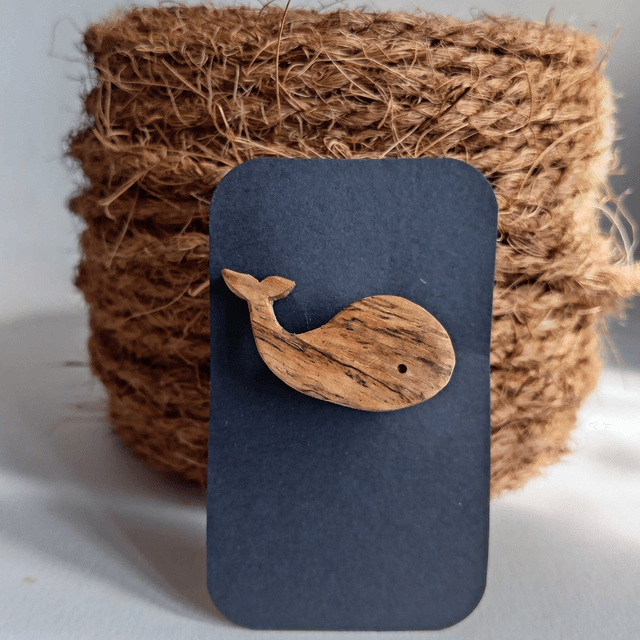 Broche baleine